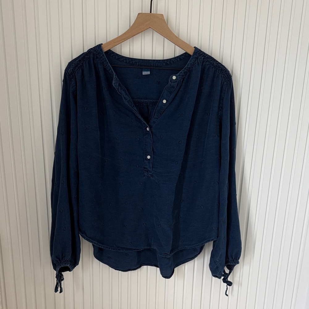 Women's Navy Blue Blouse Heart Prints